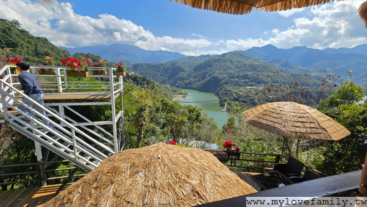 森鄰水岸景觀咖啡館